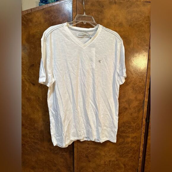 Calvin Klein Men's White T-Shirt - Picture 5 of 5
